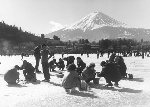 富士山周辺人々
