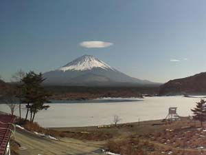 精進湖子抱き富士ライブカメラ