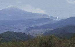 南ルート露岩地より